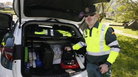 Mouro lleva 14 años destinado a Tráfico en Burela y fue el primer guardia en llegar al siniestro de la A-8