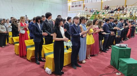 Acto de graduación de alumnos de segundo de bachillerato en el colegio Los Sauces