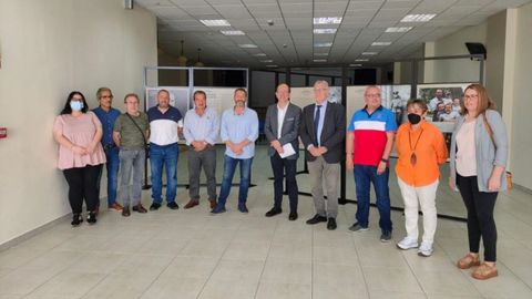 Inauguración de la muestra sobre Florencio Delgado Gurriarán en Vilamartín de Valdeorras.