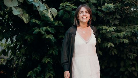 Isabel Cendán, con 45 años, compagina su trabajo de procuradora con el asesoramiento en redes