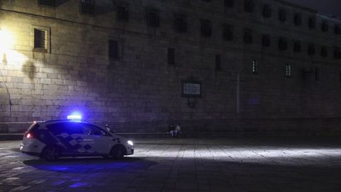 En una imagen de archivo, una patrulla de la Policía Local de Santiago