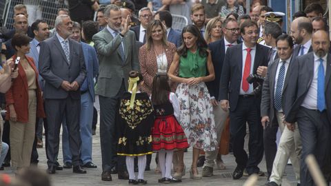 Los reyes de España durante su visita de ayer a Las Hurdes