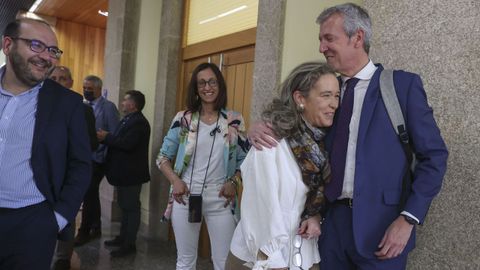 El ya presidente del Gobierno gallego, junto a tres de los colaboradores más estrechos de Feijoo en la Xunta, y que se van con él a Madrid: Álvaro Pérez, Marta Varela y Mar Sánchez Sierra.