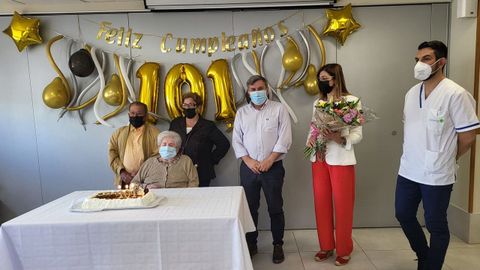 Dolores Martínez celebra su 101 cumpleaños