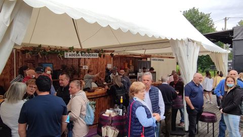 Ocho bodegas locales instalaron puestos en el recinto ferial de Ferreira de Pantn