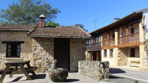 El Mortorio, pueblo hotelero en venta en el centro de Asturias
