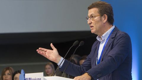 Alberto Núñez Feijoo, presidente del PP, durante su intervención en el congreso del partido en Galicia