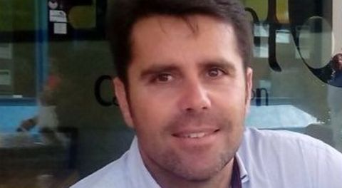Raúl Molina Alcocer, exfutbolista y candidato de Vox en Huelva (tercero en la lista)