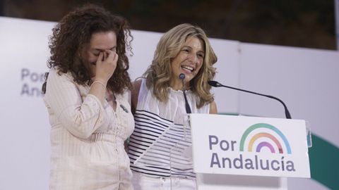 La candidata de IU a las andaluzas, Inmaculada Nieto (izquierda), junto a la vicepresidenta segunda, Yolanda Daz (derecha).