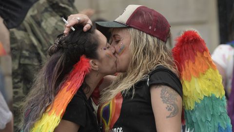 Participantes en la marcha del Orgullo en Gijón