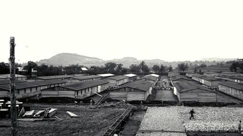 Construcción de los barracones del campo de concentración y exterminio de Mauthausen, hacia 1940. Muchos españoles fueron deportados a este campo desde Francia