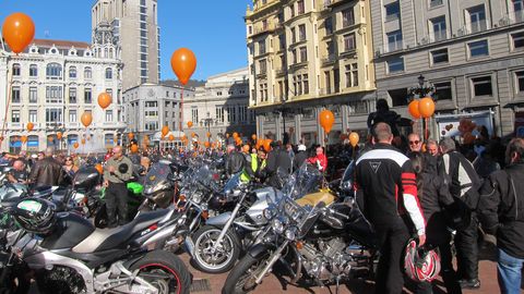 La Fundacin Avata de Ayuda al Accidentado ha celebrado este domingo en Oviedo un acto con motivo del Da Mundial en Recuerdo de las Vctimas de Accidentes de Trfico.