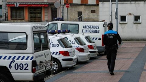 Un agente de la Policía Local de Siero