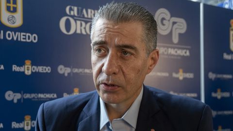 Martín Peláez, presidente del Real Oviedo, durante la entrevista con La Voz de Asturias
