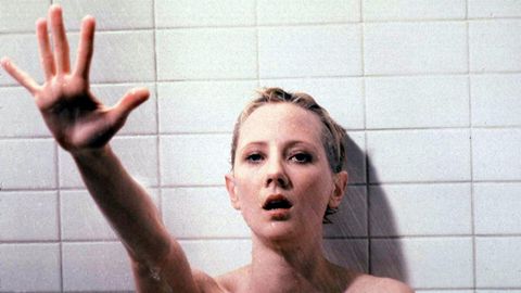 Anne Heche en una escena de la película «Psicosis»