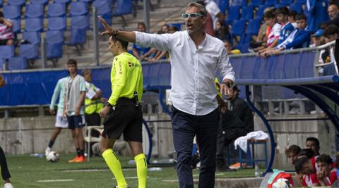 Jon Pérez Bolo, durante el Oviedo-Andorra