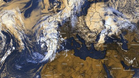 Los restos del huracán Danielle afectan a Galicia en forma de borrasca extratropical