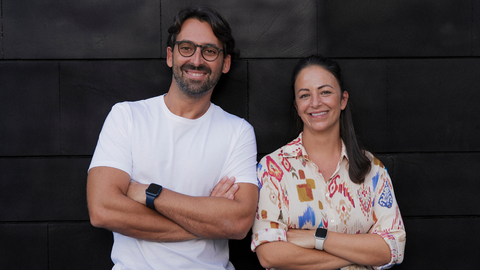 Sergio García Morilla y Tais Pérez Domínguez son psicólogos clínicos y brindan terapia a adultos, niños y adolescentes.