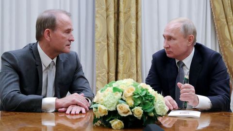 Medvedchuk en una reunión con Putin en San Petersburgo.