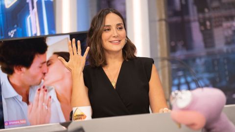 Tamara Falcó muestra su anillo de compromiso en «El hormiguero»