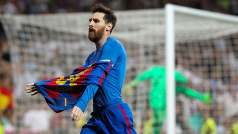 Leo Messi celebra un gol con el Barcelona.