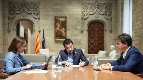 Pere Aragonés, reunido este domingo con su equipo en la Generalitat.