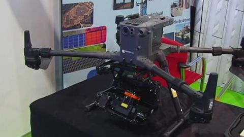 Dron presentado  en el III Salón de las Energías NorteRenovables de Avilés 