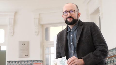 Alejandro Díaz Castaño en las oficinas del Festival Internacional de Cine de Gijón