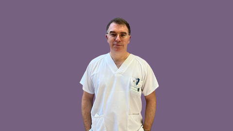 El doctor Juan Turnes es jefe de servicio de aparato digestivo del Complejo Hospitalario Universitario de Pontevedra.