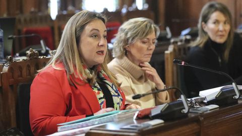 La consejera de Educación, Lydia Espina, en la Junta General. ARCHIVO