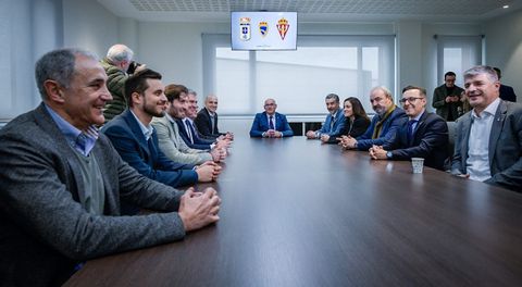 Encuentro de directivas del Real Oviedo y el Real Sporting