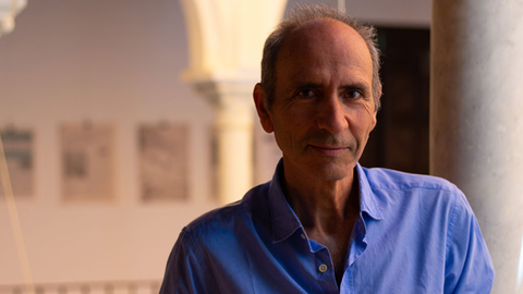Carlos Casabona es pediatra especializado en nutrición infantil y autor de dos libros.