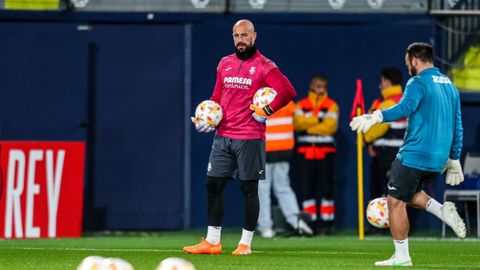 Pepe Reina.Pepe Reina, guardameta del Villarreal durante el partido que enfrentó a su equipo con el Real Madrid.