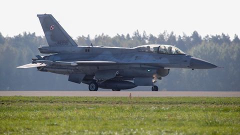 Un caza F-16 en posesin del Ejrcito de Polonia en una imagen de archivo.