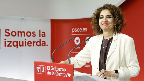 La ministra de Hacienda y vicesecretaria general del PSOE, María Jesús Montero, en la rueda de prensa tras la ejecutiva del PSOE.