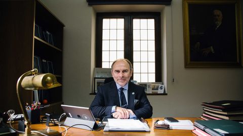 El rector de la Universidad de Oviedo, Ignacio Villaverde