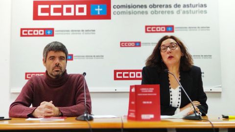 Borja Llorente (secretario Educación de CCOO) y Marta Mori, Secretaria de Llingua Asturiana del sindicato.