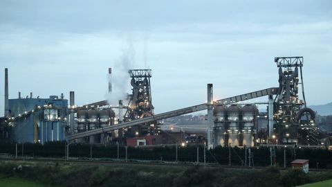 Vista de las instalaciones de ArcelorMittal en Gijón
