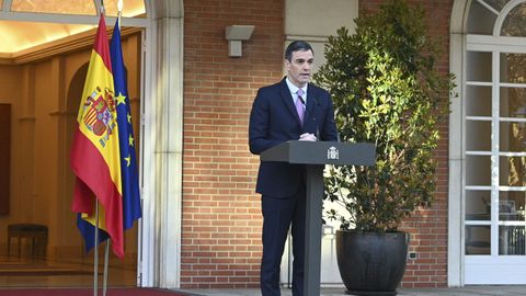 El presidente del Gobierno, Pedro Sánchez, durante su declaración institucional en la Moncloa. 