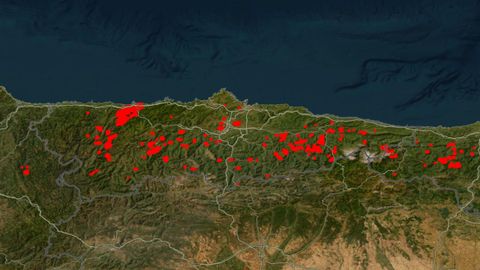 Vista de satélite de los incendios forestales en Asturias