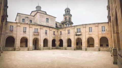 Claustro del Monasterio de San Salvador, en Lourenzá.