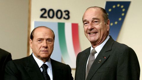 acques Chirac con Silvio Berlusconi en la conferencia de la Unin Europea en Bruselas, en enero de 1980