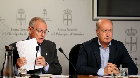 Diego Canga y Luis Venta, en una rueda de prensa