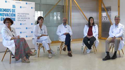 Los cinco especialistas que trabajan en el cerebro en el Chuac, reunidos por La Voz de la Salud.