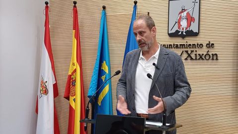 tino.Constantino Vaquero, concejal del PSOE de Gij�n