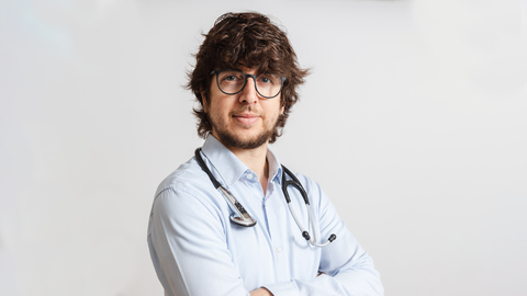 Enrique Esteve,mdico internista especializado en enfermedades autoinmunes e inmunologa reproductiva.