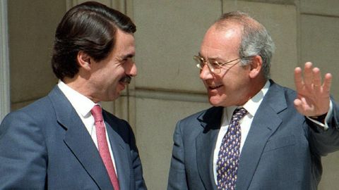Aznar y Ardanza durante una reunin en La Moncloa en 1996