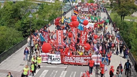 Manifestacin en Langreo por el Da de los Trabajadores