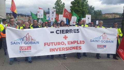 Manifestacin en Langreo por el Da de los Trabajadores