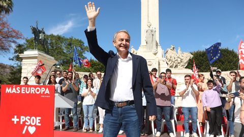 El expresidente del Gobierno, Jos Luis Rodrguez Zapatero, durante el acto del PSOE del PSOE  en Cdiz. 